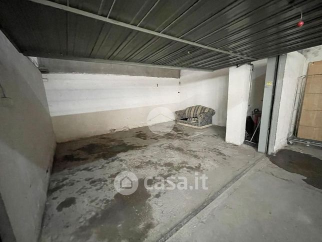 Box/posto auto in residenziale in Via Fratelli Poggini 6