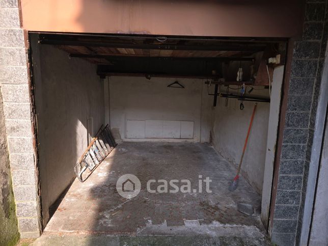 Garage/posto auto in residenziale in Via Risorgimento 14