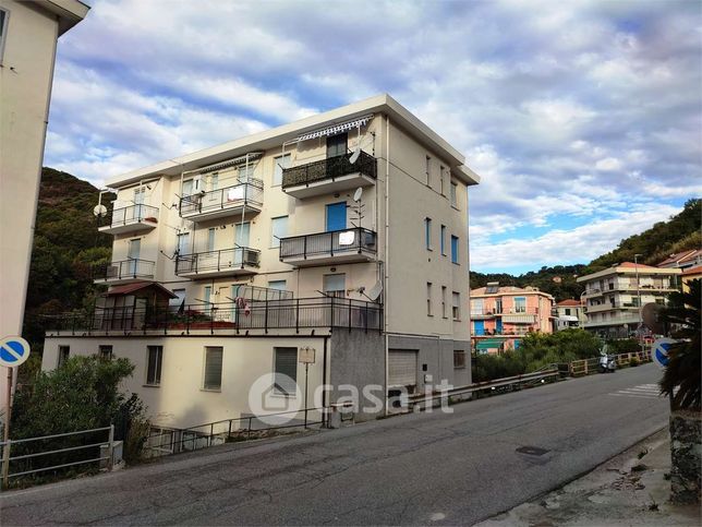 Appartamento in residenziale in Via Sanda 109