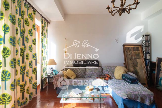 Villa in residenziale in 