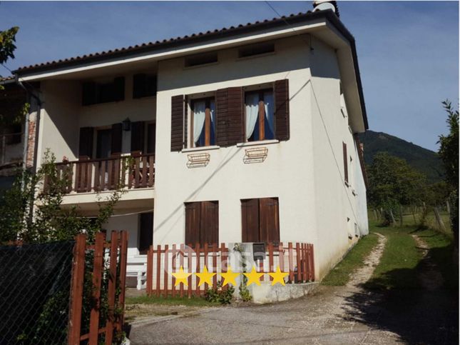 Appartamento in residenziale in Via Monte Asolone