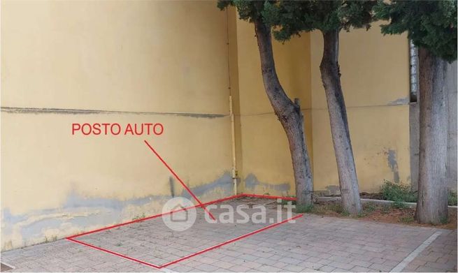 Box/posto auto in residenziale in Via Flaminia
