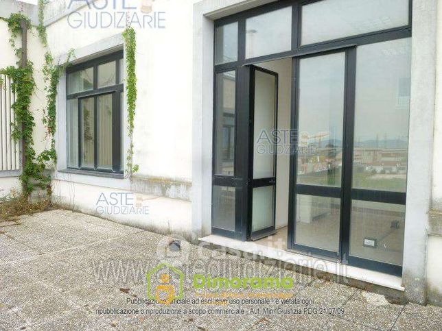 Ufficio in commerciale in Via Salvatore Orlando 3 a