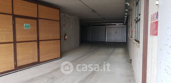 Garage/posto auto in residenziale in Via Giacinto Sertorelli