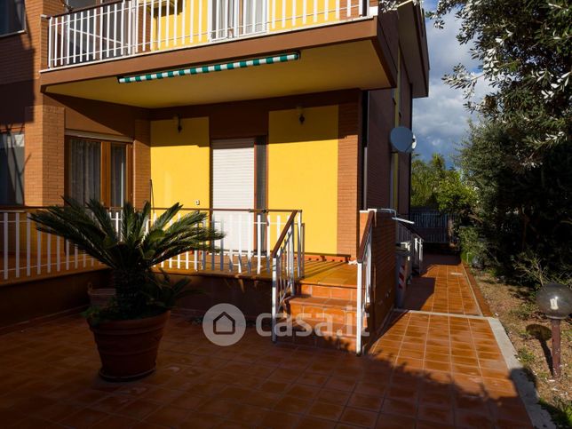 Appartamento in residenziale in Via dell'Agora