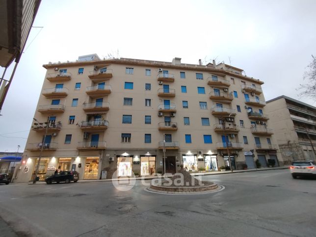 Appartamento in residenziale in Viale Trieste 25