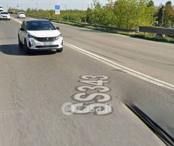 Terreno agricolo in commerciale in Strada Madonna dell'Aiuto 1