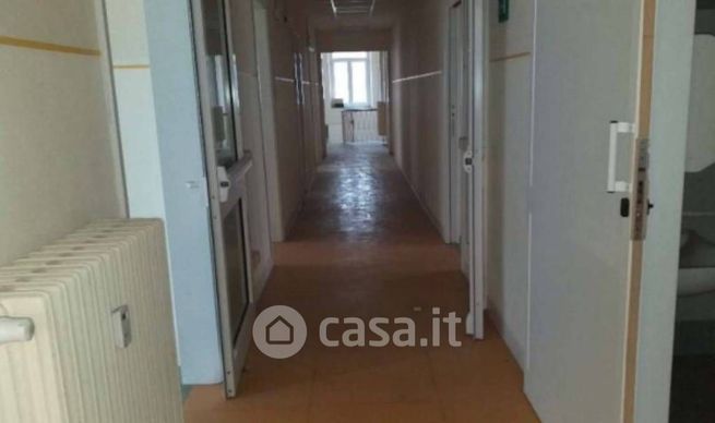 Ufficio in commerciale in Via G. B. Giorgini 3