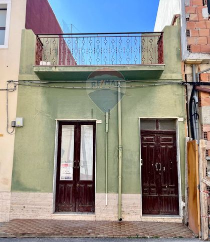 Casa indipendente in residenziale in Via dell'Acate 227
