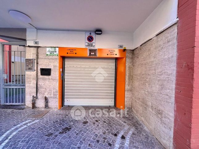 Box/posto auto in residenziale in Via I Immacolata 32