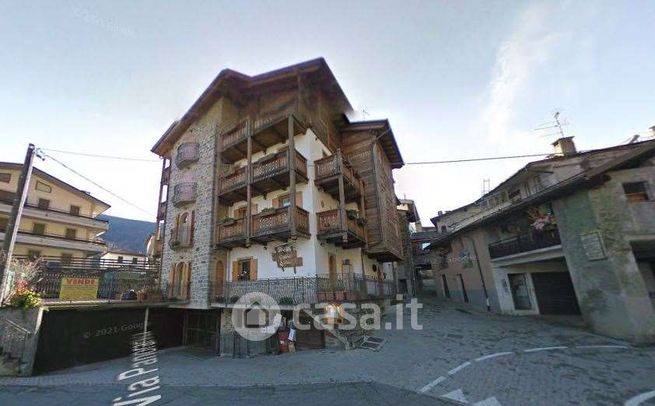 Appartamento in residenziale in Via Dosso 8