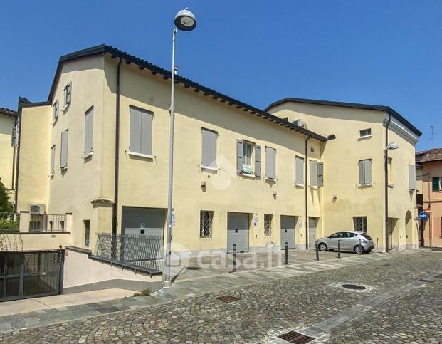 Appartamento in residenziale in Via Ivanoe Bonomi 4