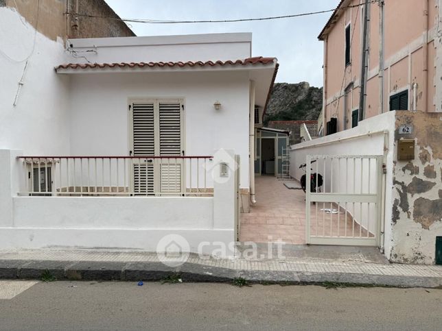 Appartamento in residenziale in Via Grotta Polifemo 62