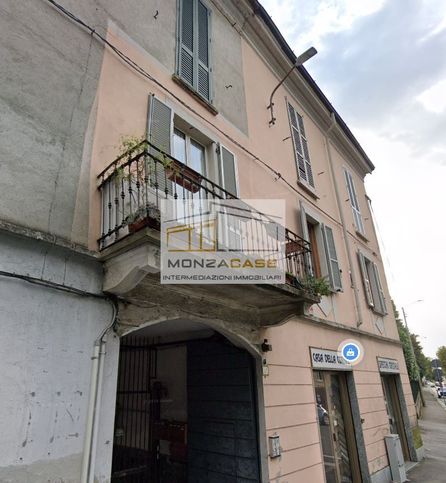 Appartamento in residenziale in Via Luciano Manara 61