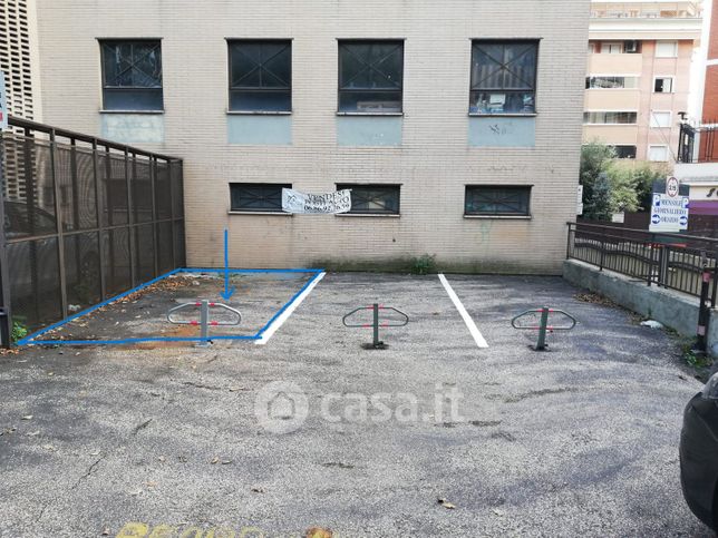 Garage/posto auto in residenziale in Via Flaminia