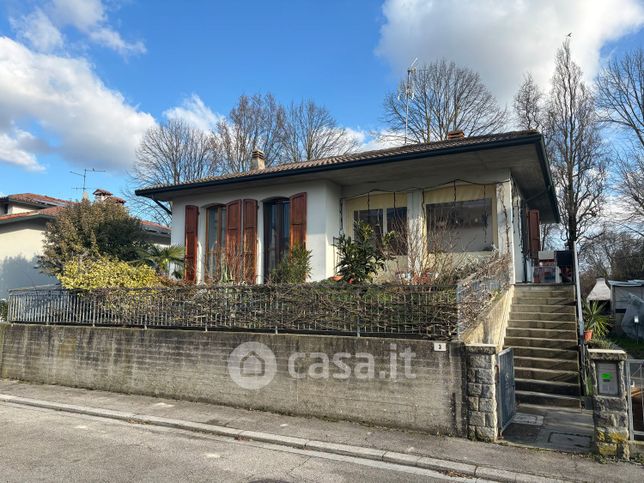 Casa indipendente in residenziale in Via Salvo D'Acquisto