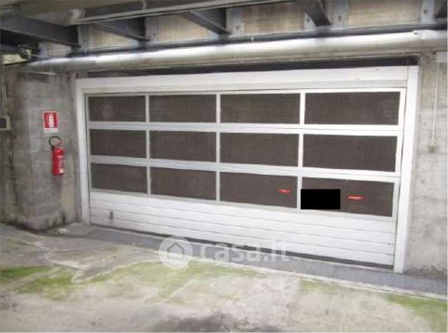 Garage/posto auto in residenziale in Via Torriani