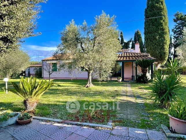 Villa in residenziale in Via Bolgherese