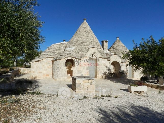 Baita/bungalow/chalet/trullo in residenziale in Via Alberobello