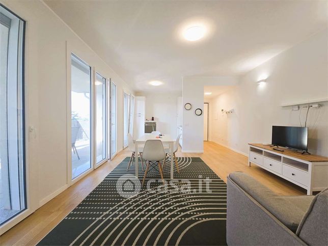 Appartamento in residenziale in Via M. Greppi 7