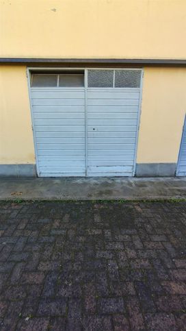 Box/posto auto in residenziale in Via della Repubblica 21