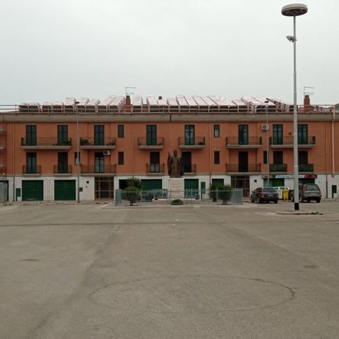 Garage/posto auto in residenziale in Via Napoli