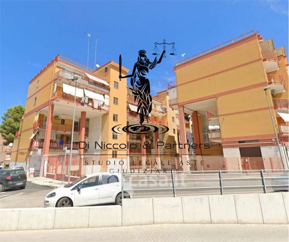 Box/posto auto in residenziale in Via Sant'Antonio da Padova 9 -1