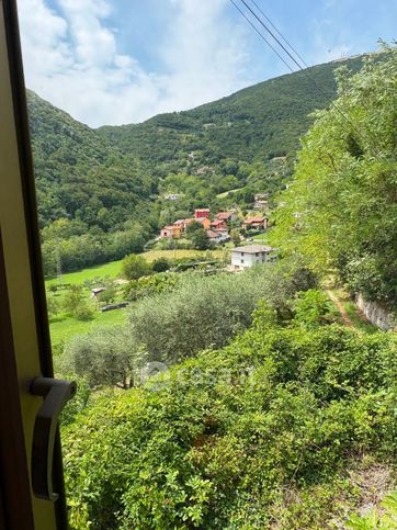 Villa in residenziale in ContrÃ  Colle Basso