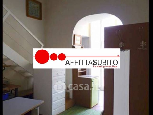 Appartamento in residenziale in Vico Belledonne a Chiaia