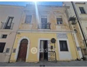 Casa indipendente in residenziale in Via Lata 90