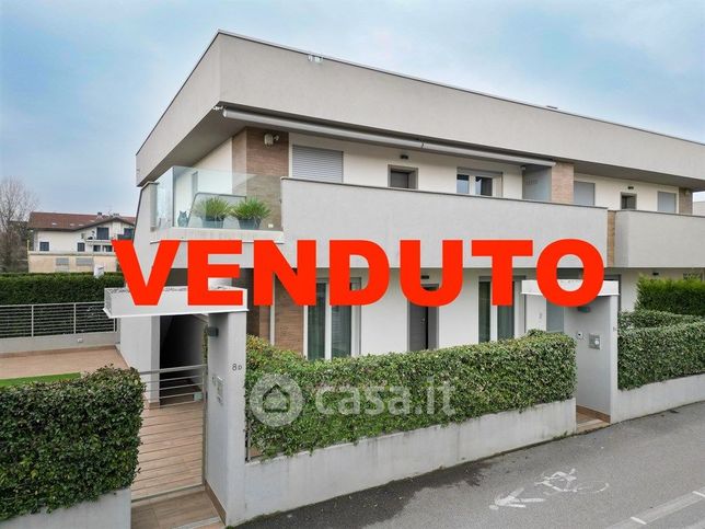 Appartamento in residenziale in Via Mario Merelli 8