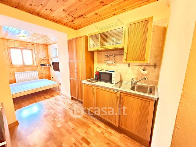 Appartamento in residenziale in Via dell'Anello 9
