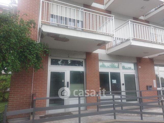 Ufficio in commerciale in Via Graglia 10