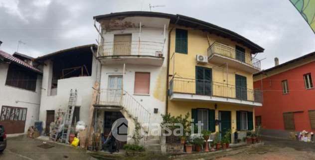 Casa bi/trifamiliare in residenziale in Via Guglielmo Marconi