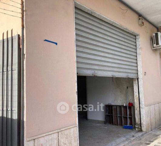 Box/posto auto in residenziale in Via R. Kennedy