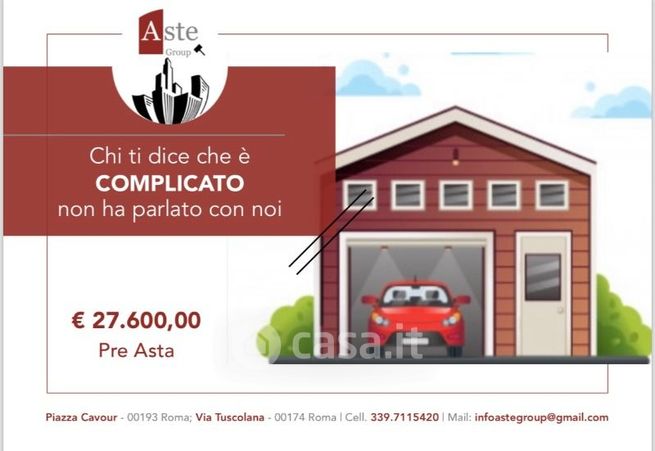 Garage/posto auto in residenziale in Via Giarre 38 L