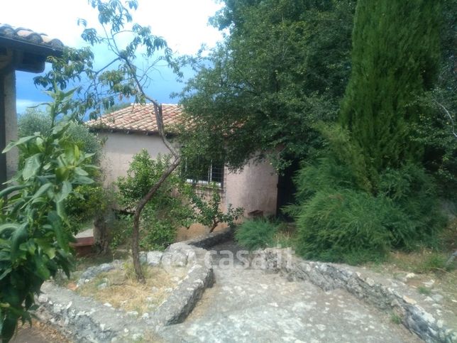Villa in residenziale in farfa