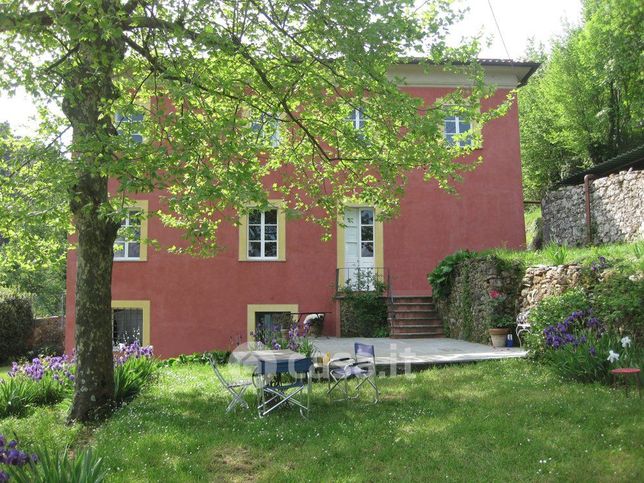 Rustico/casale in residenziale in 