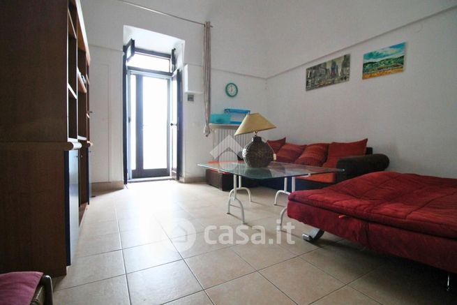 Casa indipendente in residenziale in 
