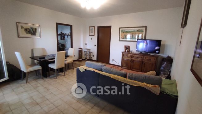 Appartamento in residenziale in Via Umberto Lilloni 36