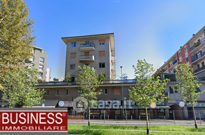 Appartamento in residenziale in Via Lorenteggio