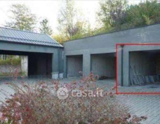 Box/posto auto in residenziale in Strada Gherzi