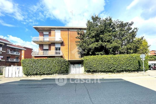 Appartamento in residenziale in Via Angelo Ottolini 10