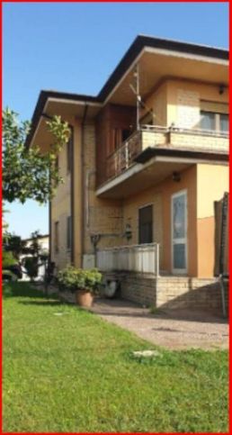 Villetta a schiera in residenziale in Via Migliara 50 Dx 872