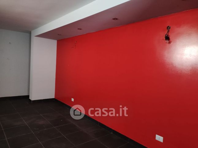 Ufficio in commerciale in Via Valle dell'Oste