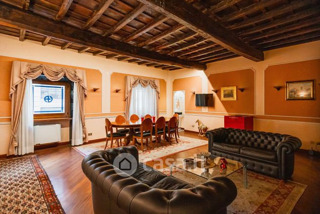 Ufficio in commerciale in Via della Mercede