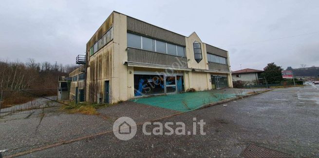 Capannone in commerciale in Via Trieste