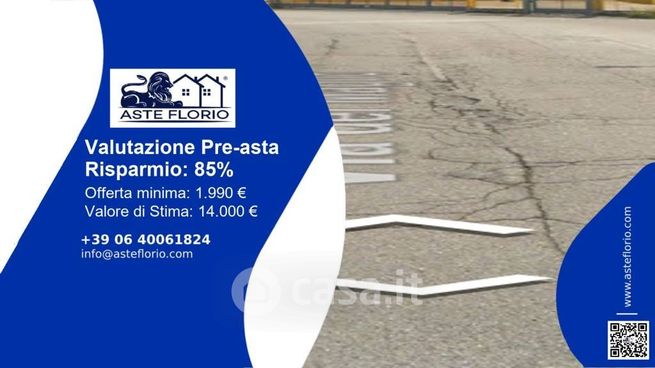 Box/posto auto in residenziale in Via del Maglio