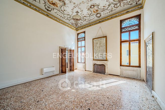 Ufficio in commerciale in Campo dei Carmini