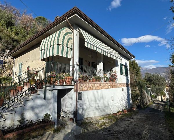 Casa bi/trifamiliare in residenziale in Via del Melaro 2